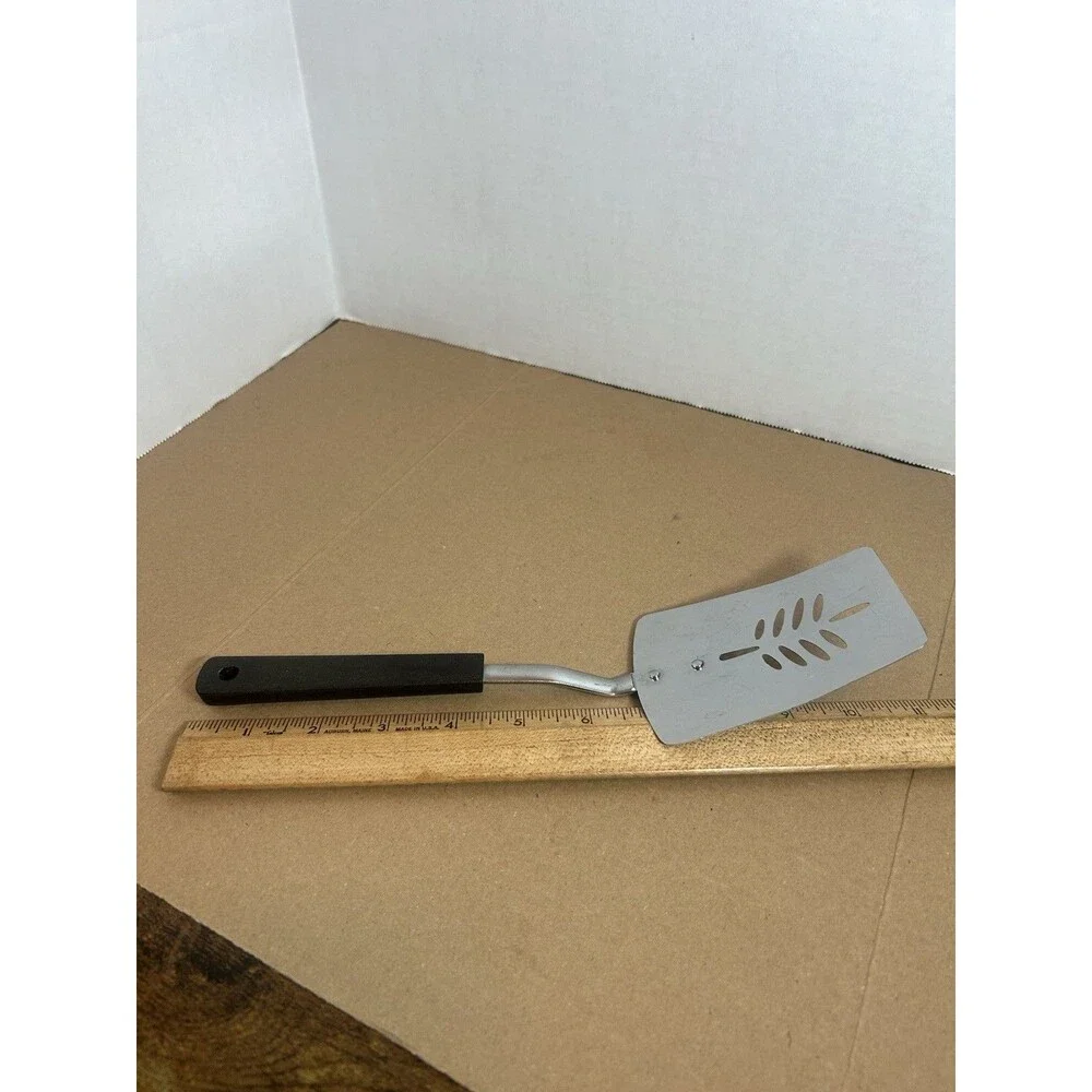 Unbranded vintage metal